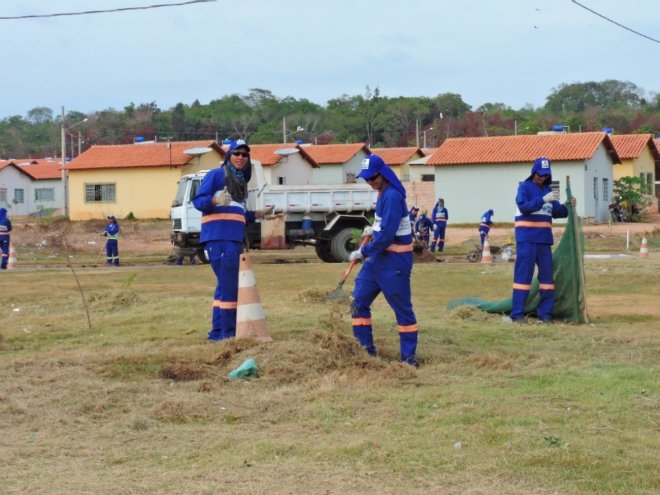 Prefeitura segue com ações de limpeza no Residencial Salvação