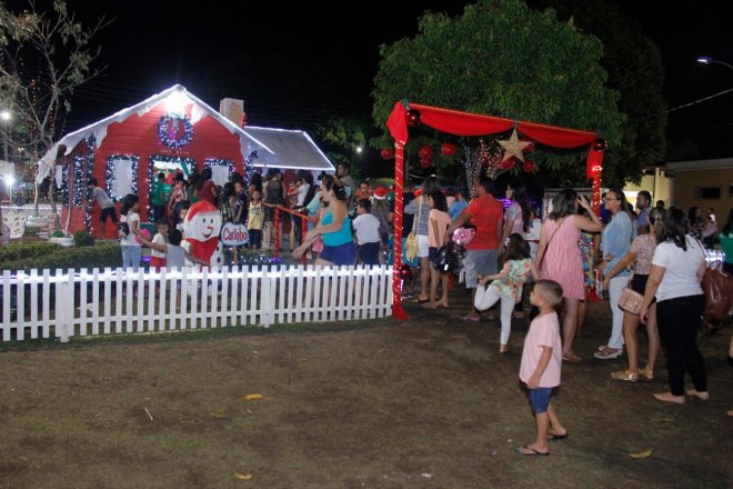 Centenas de famílias prestigiam abertura da Programação de Natal em Santarém