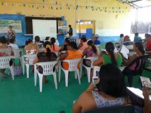 Comunidade Santa Maria no Eixo Forte recebe curso de atendimento ao turista