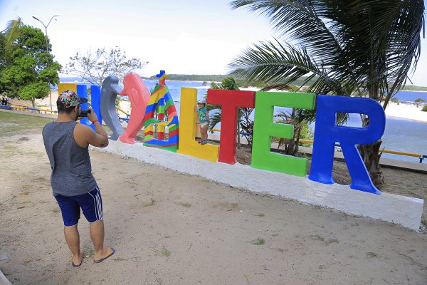 Letreiro turístico de Alter do Chão está em fase de conclusão