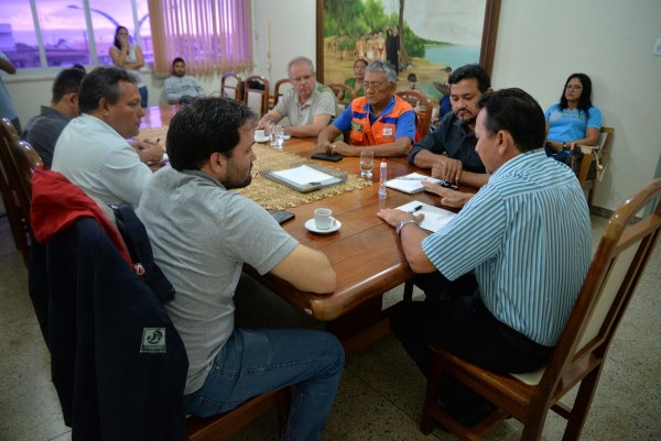 Prefeitura avalia ações para minimizar danos causados pela chuva em Santarém