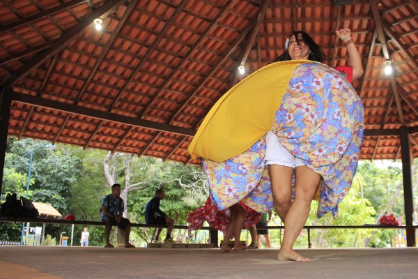 Projeto "Arte do Carimbó" garante energia ao corpo e a mente de todas as idades