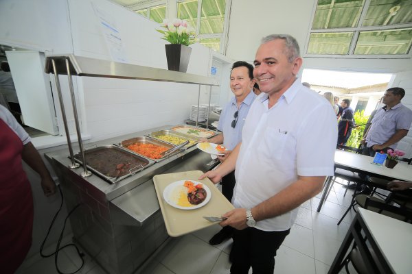Cozinha e refeitório modernos e revitalizados humanizam a saúde no Hospital Municipal