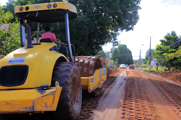 Prefeitura de Santarém recupera vias da Vila Balneária de Alter do Chão