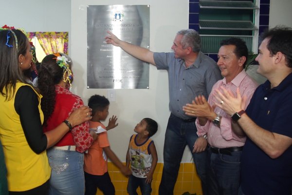 Prefeitura entrega Centro de Educação Infantil no bairro Santo André