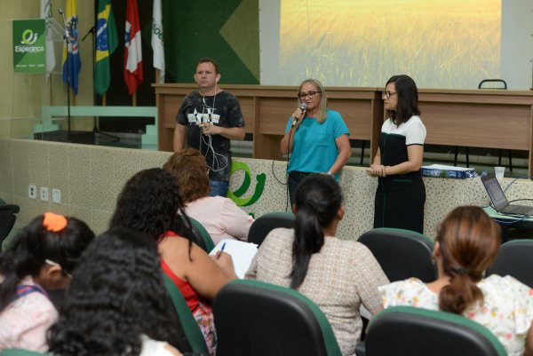 Oficina capacita membros de Conselhos Municipais de Assistência Social da região do Baixo Amazonas