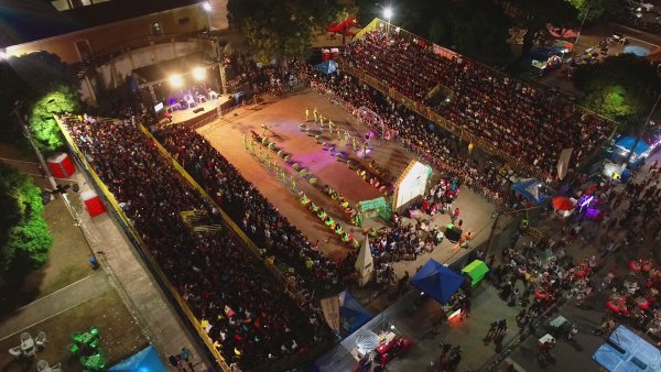 Última noite do 44º Festival Folclórico anima Praça Barão de Santarém