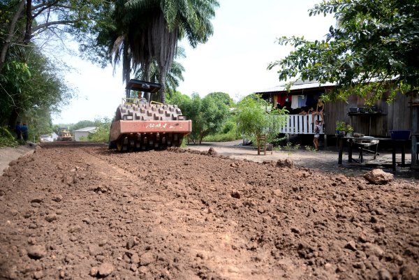 Prefeitura de Santarém realiza recuperação de estradas vicinais da zona rural