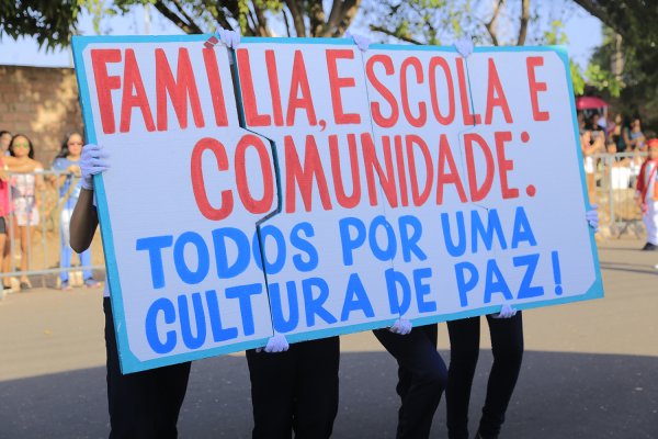 Bairro da Prainha recebe desfile cívico