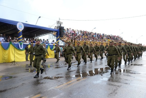 Encerramento da Semana da Pátria é marcado por desfiles de militares