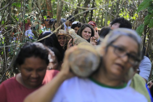 Tradição do ritual da 'Busca dos Mastros' abre a programação do Çairé 2018