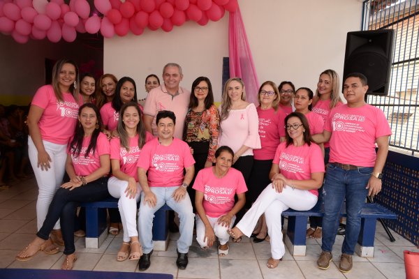 Abertura da campanha Outubro Rosa chama a atenção para a prevenção do câncer de mama e ginecológico