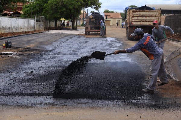 Rua 29 no bairro Aeroporto Velho é pavimentada