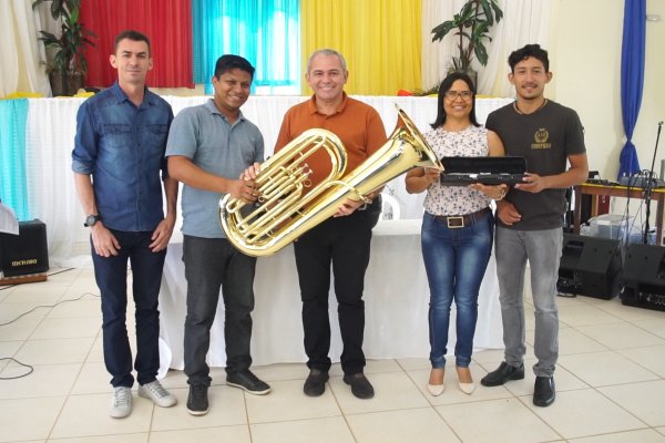 Prefeitura entrega premiações de 2017 e 2018 do Festival de Bandas e Fanfarras de Santarém