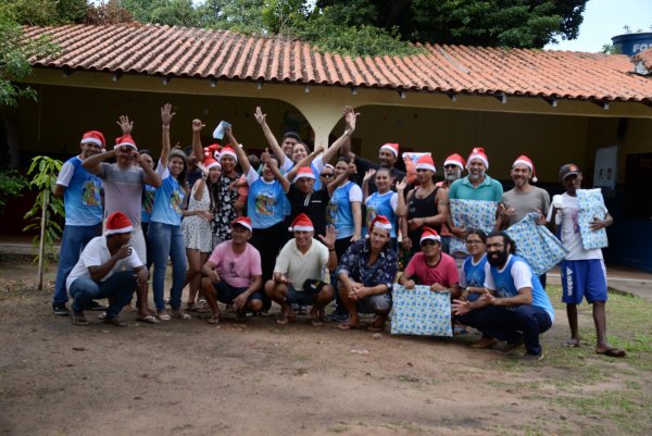 Usuários do Centro Pop Dom Lino Vombommel participam de programação natalina