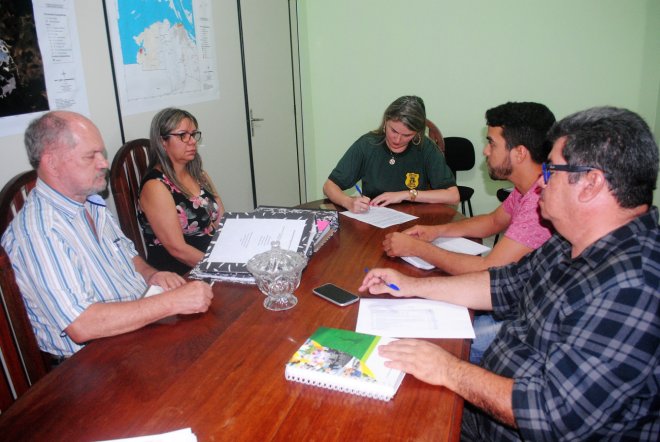 Assinada ordem de serviço para construção dos galpões de triagem do Aterro de Perema