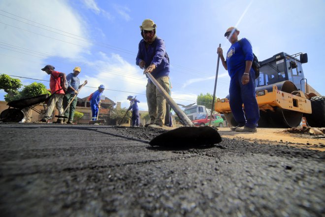 Prefeitura prossegue com o recapeamento na Avenida Tapajós