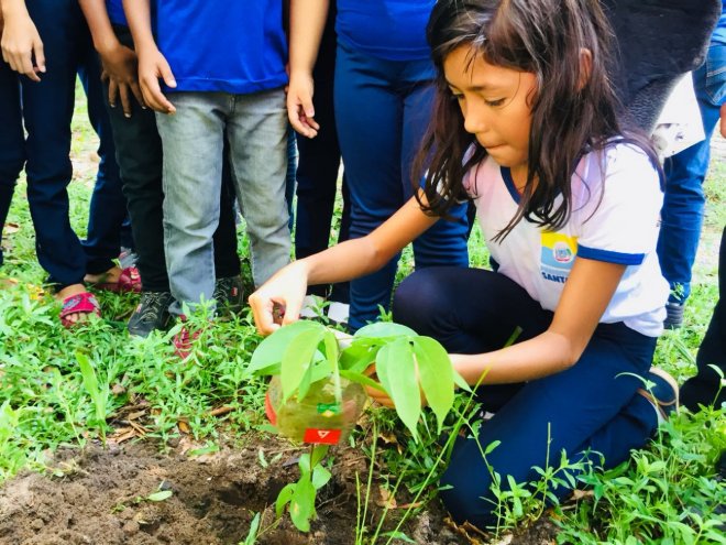 Estudantes participam de ações educativas em comemoração ao Dia Mundial da Água