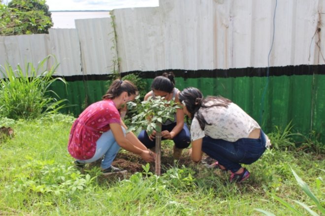 Semap recupera espaço público no bairro da Prainha