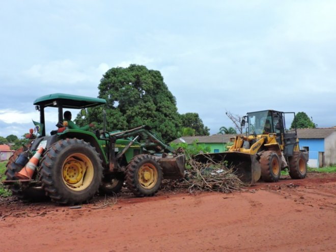 Bairro Aeroporto Velho recebe projeto Cidade Limpa