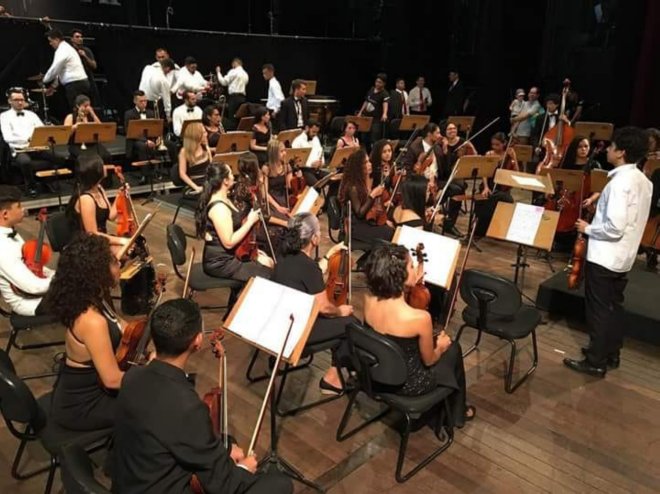 Banda e Orquestra Filarmônica de Santarém emocionam público no XXXI Fimupa
