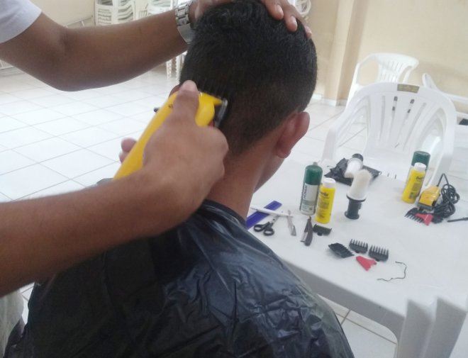 Curso de barbearia profissionaliza socioeducandos do Creas