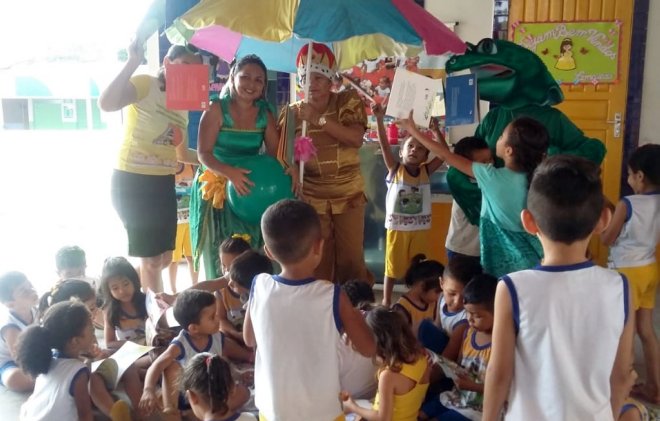 Cemei Antônia Corrêa de Sousa realiza atividade alusiva ao Dia do Livro