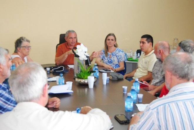 Reunião firma parceria entre Prefeitura e ONG alemã