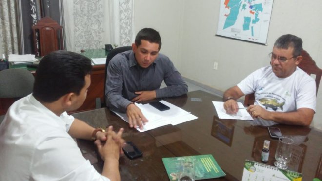 Secretário de Agricultura reúne com Gerente Regional do Sebrae para firmar parceria