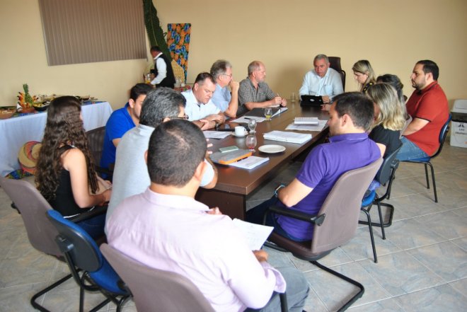 Comitiva alemã avalia execução de projeto de resíduos sólidos em Santarém