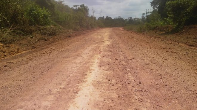 Ramal do Paricá na região do Ituqui recebe serviços de terraplenagem