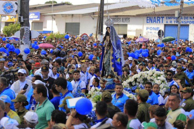 Círio 100 da Conceição leva milhares de devotos às ruas de Santarém
