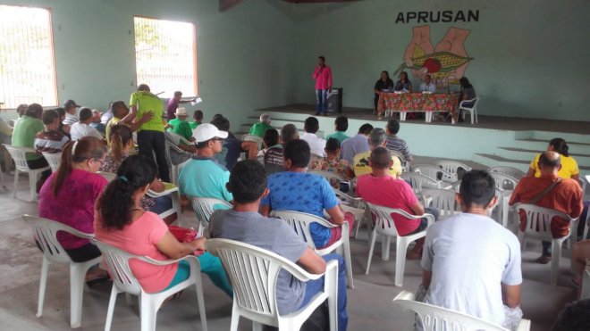 Reunião com produtores da Aprusan coloca em pauta Termo de Concessão de uso do Mercadão 2000