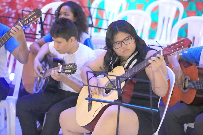 Recital de violões e Flauta Doce emocionou o público mais uma vez