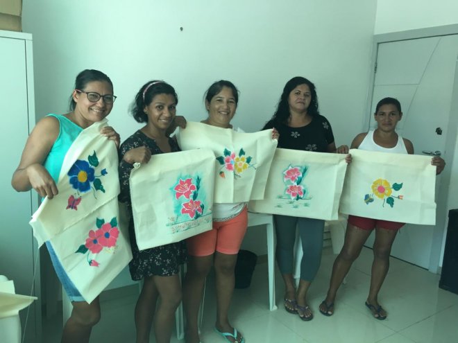 Usuárias do Cras Santarenzinho aprendem confeccionar Bolsa Ecológica