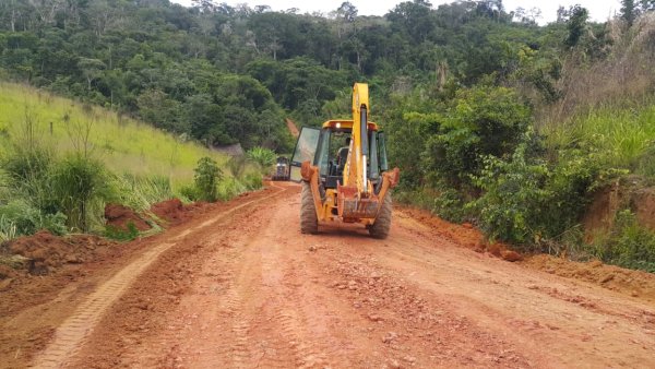 Recuperação de ramais garante escoamento da produção e facilita a trafegabilidade