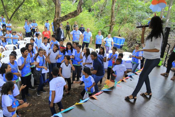 Em paródias, crianças retratam campanha de Enfrentamento ao Trabalho Infantil