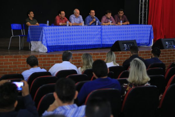 Abastecimento de água e esgotamento sanitário são debatidos em audiência pública