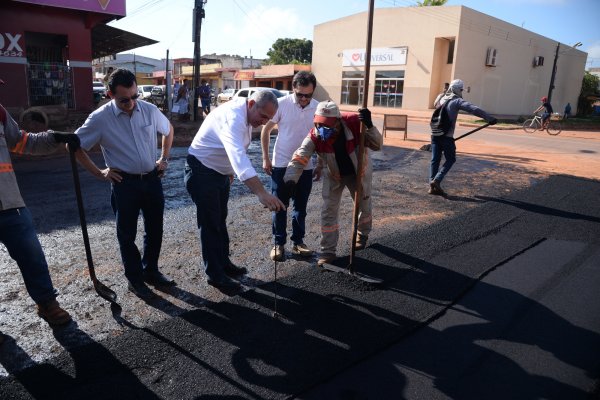 Prefeitura avança com serviços de pavimentação nas Avenidas Humaitá e novo trecho da Anysio Chaves