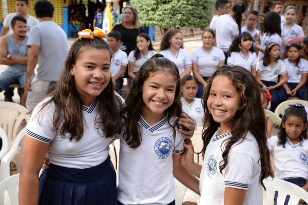 Festa, revitalização e sorrisos marcam o volta às aulas em Santarém