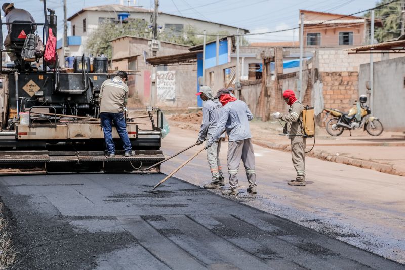 Prefeitura inicia pavimentação da Gonçalves Dias