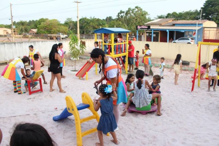 Espaço Baby é inaugurado no parquinho