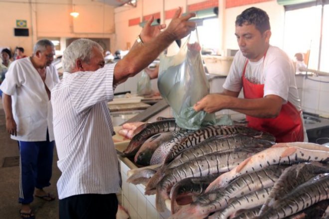 Permissionários de mercados e feiras ganham 15% de desconto em pagamento total pelo uso dos boxes