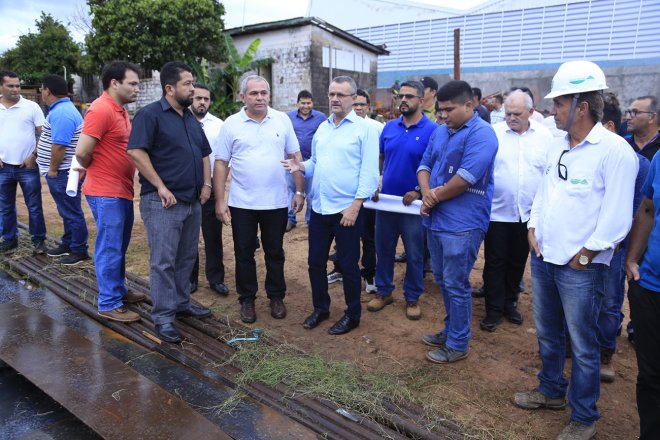 Prefeito e presidente da CPH realizam visita técnica às obras do terminal hidroviário