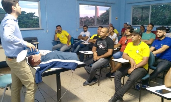 Servidores do Transporte Escolar Municipal recebem treinamento sobre primeiros socorros