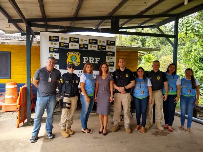 Condutores da BR 163 recebem Campanha de Enfrentamento ao Trabalho Infantil