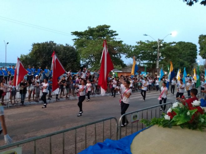 Semana da Pátria 2019: escolas de Alter do Chão levam mensagens de cuidado ao meio ambiente