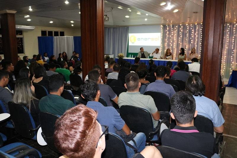 Profissionais e acadêmicos discutem os desafios de empreender na Amazônia