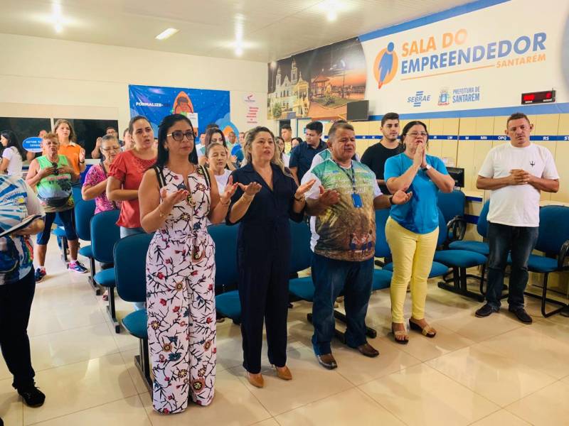 Central de Atendimento ao Contribuinte recebe a visita da imagem peregrina de Nossa Senhora da Conceição