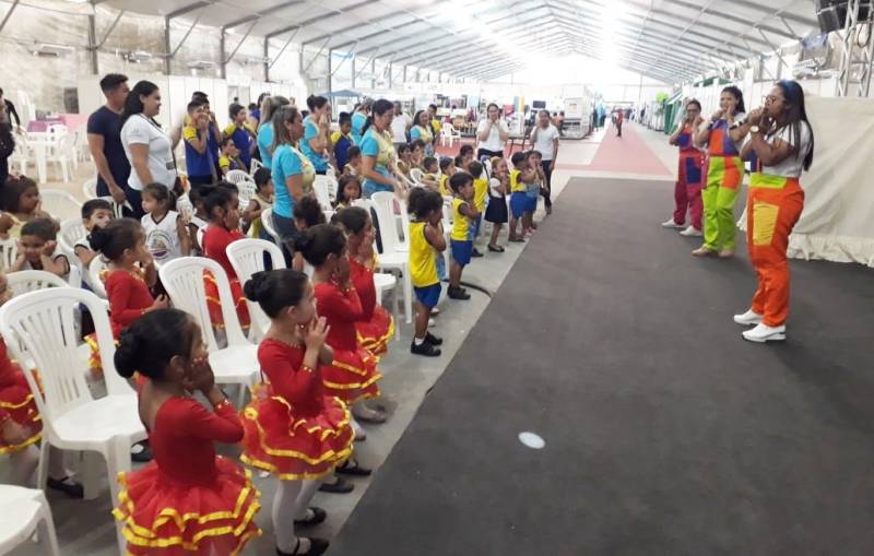 Democratização da leitura e inclusão social na Festa Literária de Santarém